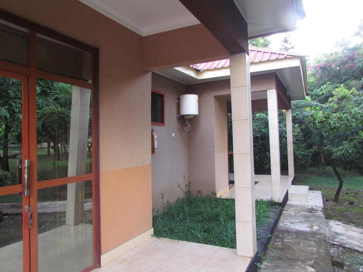Mikumi Resort Hotel Luaran gambar